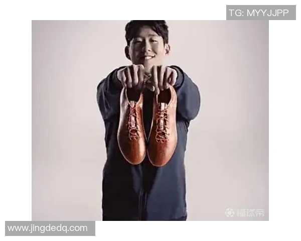 球星亲自代言足球鞋 打造你的专属速度与力量 球星亲自代言足球鞋 打造你的专属速度与力量